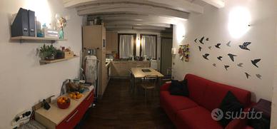 Camera singola in piazza della frutta