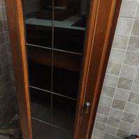 vetrina in legno massello 