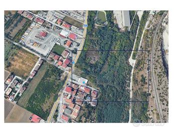 Lotti di terreni a destinazione industriale-