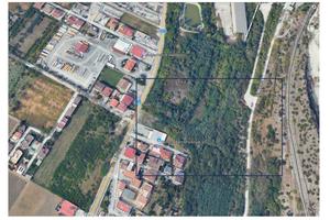Lotti di terreni a destinazione industriale-