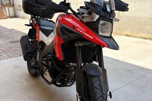 SUZUKI V-STROM 1050