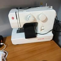 Macchina da cucire singer