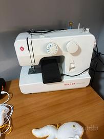Macchina da cucire singer