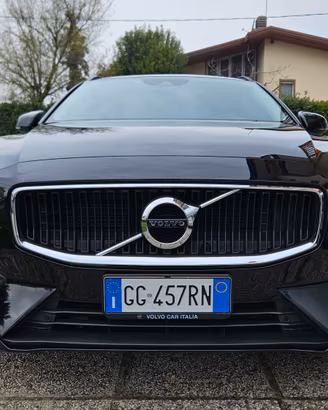 VOLVO V60 2.0 B4 Momentum Business Pro auto 