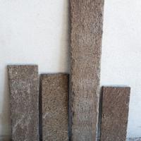 Zoccolino in porfido segato, piano cava,varie alte