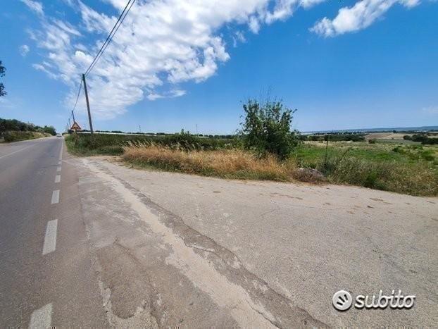 Grottaglie- terreno su via per Montemesola