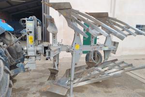 Aratro bivomere scalmana