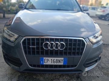 Audi Q3 35 TDI S tronic Business