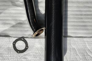 TERMINALE DI SCARICO IN CARBONIO NON OMOLOGATO MAR