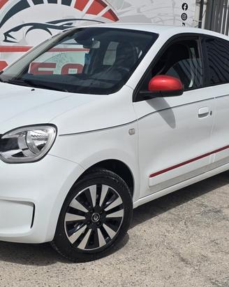 Renault Twingo 1.0 red pack