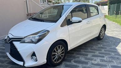 Toyota Yaris 1.0 VVT-i 69 CV  anno 2017 43700 Km