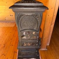 Stufa a legna in ghisa