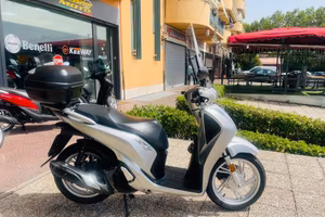HONDA SH 150 TUTTO INCLUSO ANCHE PASSAGGIO! MINI