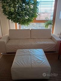 Divano in pelle Doimo con Pouf