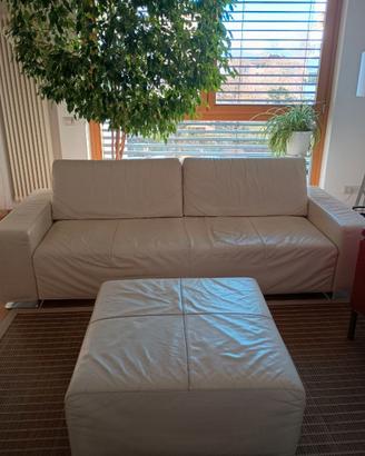 Divano in pelle Doimo con Pouf