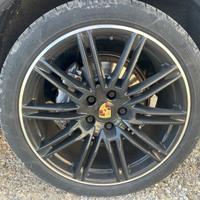 Cerchi Porsche da 21”