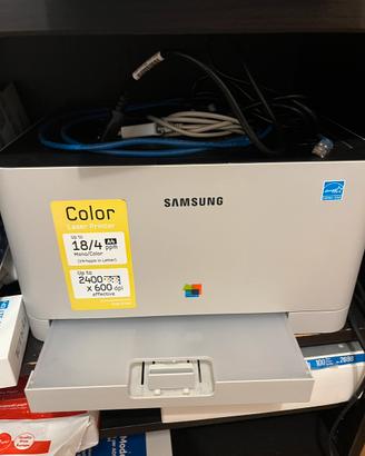 Stampante Samsung bianco e nero e a colori