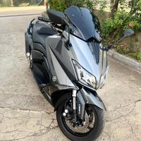 Yamaha T-max 530