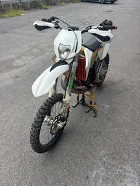 Ktm exc 200 2 tempi cross enduro specialistico