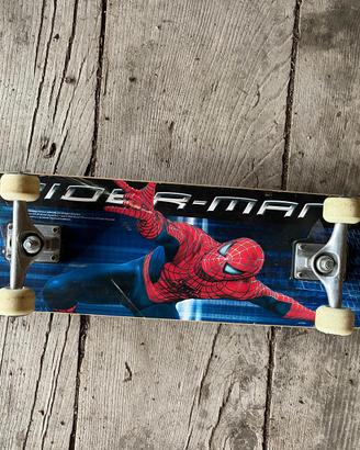 Skateboard usato ufficiale Marvel di Spider-Man