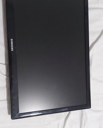 smart tv usato poco in buone condizioni 