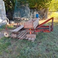 Macchina per piantare bulbi di Zafferano