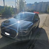 AUDI Q3 35 TDI quattro Stronic Business Advanced