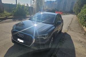AUDI Q3 35 TDI quattro Stronic Business Advanced