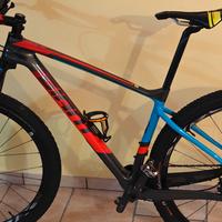 MTB Giant Advanced 29" carbonio