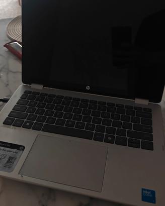 OmniBook 5 Flip 14 con Core 7 150U 16gbram, 512gn