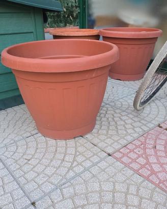 3 vasi da giardino