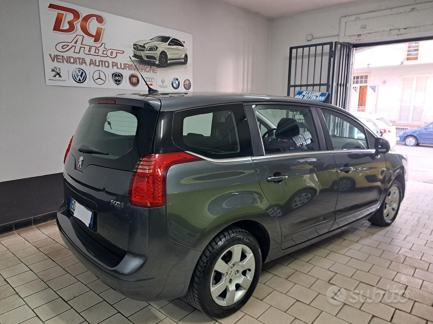 Peugeot 5008 2010 photo 5