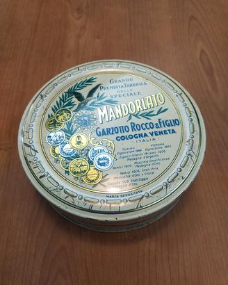 Scatola di latta Mandorlato