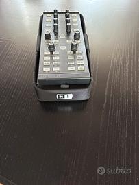 Traktor Kontrol X1 mk1 con custodia