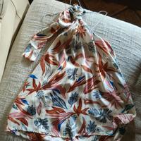 Canotta elegante floreale