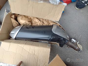terminale di scarico originale Yamaha FZ1 