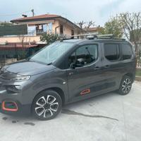 Berlingo Shine M 1.2 130CV EAT8 – Full Optional