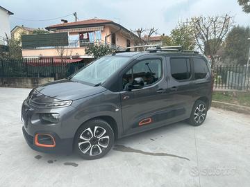 Berlingo Shine M 1.2 130CV EAT8 – Full Optional