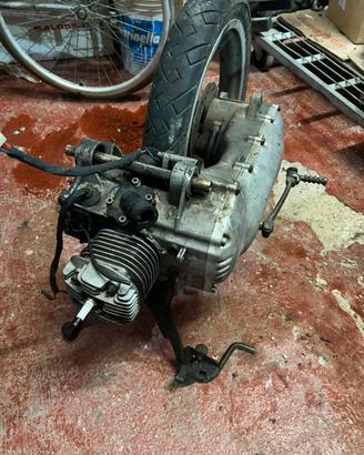 Blocco scarabeo 50 2t con freno a disco