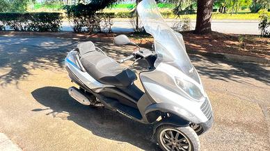 piaggio mp3 250