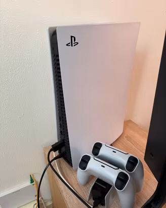 Play Station 5 + 2 controller + Cuffie PS Gmtx