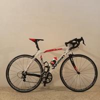 whistle crow 50 monocoque carbon fibre