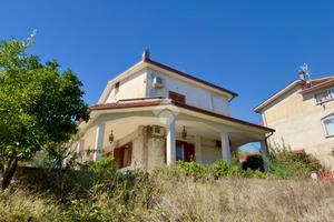 VILLA SINGOLA A RIANO