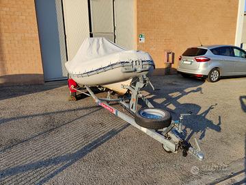 Gommone Lomac Shark 460 con motore Johnson 40CV