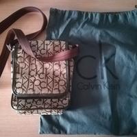 Borsello Calvin Klein uomo kaki