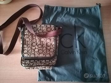 Borsello Calvin Klein uomo kaki