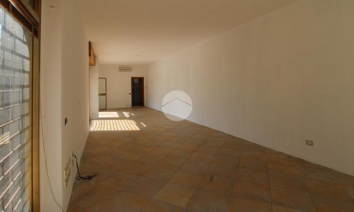 NEGOZIO A PONTIROLO NUOVO