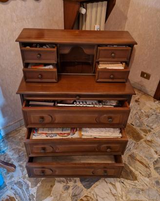 SCRITTOIO IN LEGNO CON CASSETTI