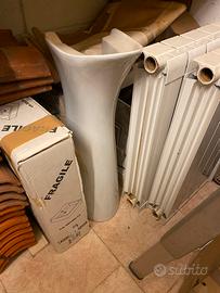 Colonna per lavabo in ceramica