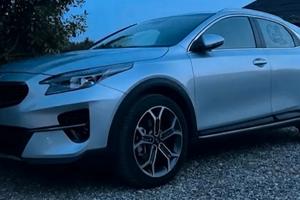 KIA X-CEED